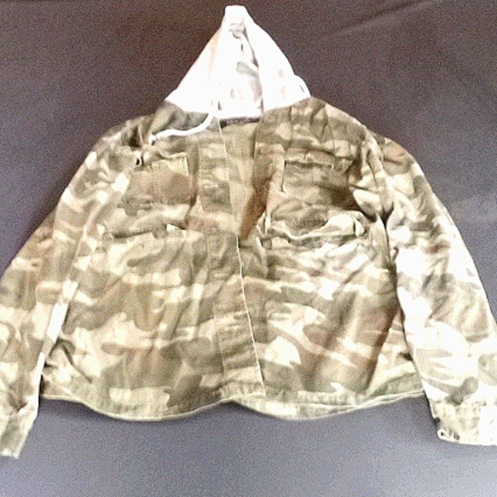Camo printed button up jacket